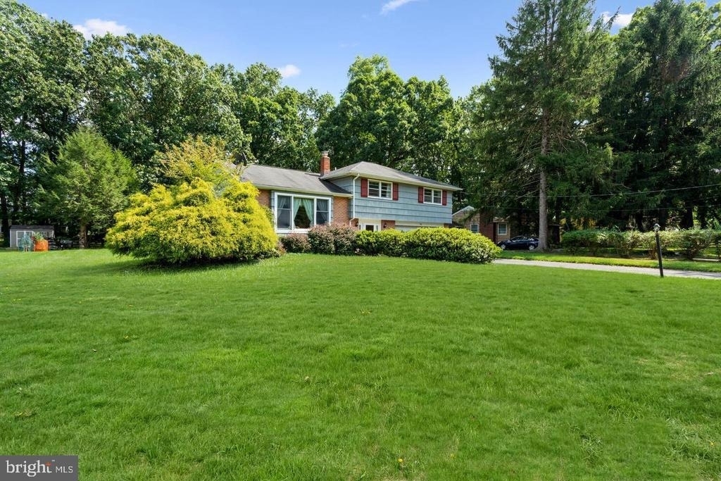 318 Oak Lane - Photo 1