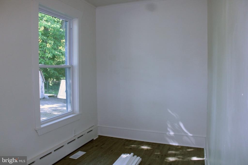 201 University Boulevard - Photo 10