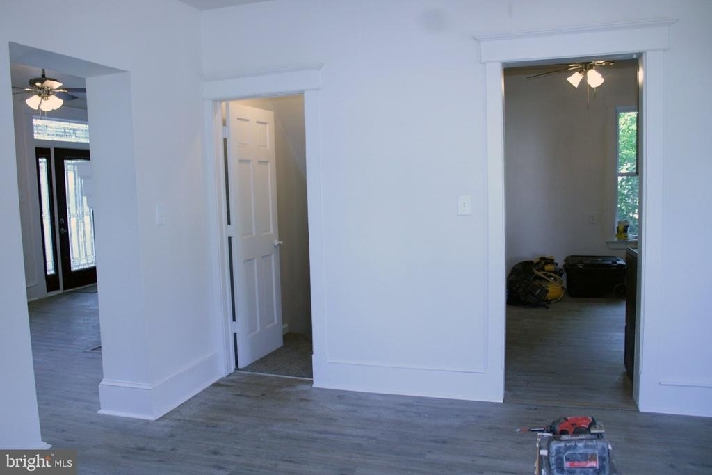 201 University Boulevard - Photo 9