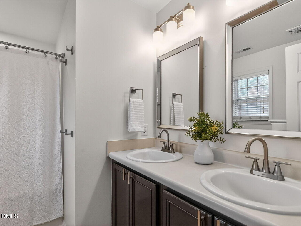 233 Harvester Drive - Photo 11