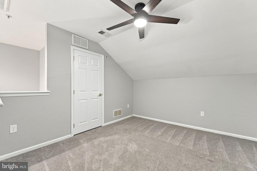 338 Lisa Way - Photo 25