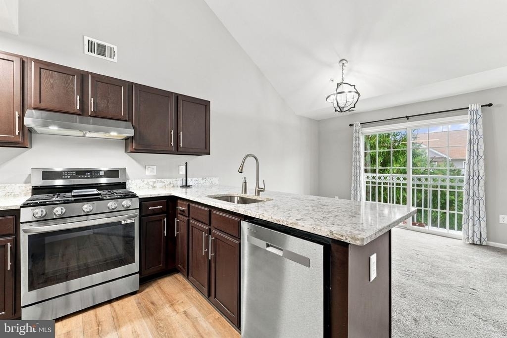 338 Lisa Way - Photo 14