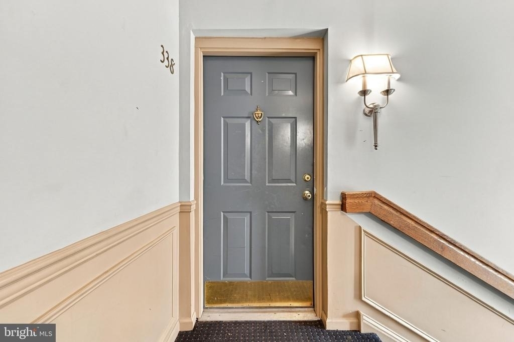 338 Lisa Way - Photo 2