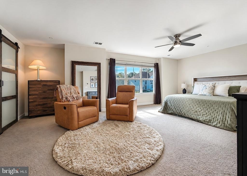 45242 Woodhaven Drive - Photo 3