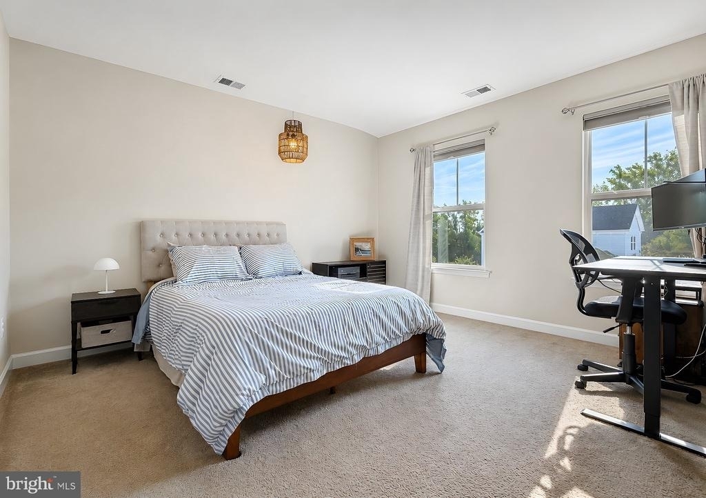 45242 Woodhaven Drive - Photo 19