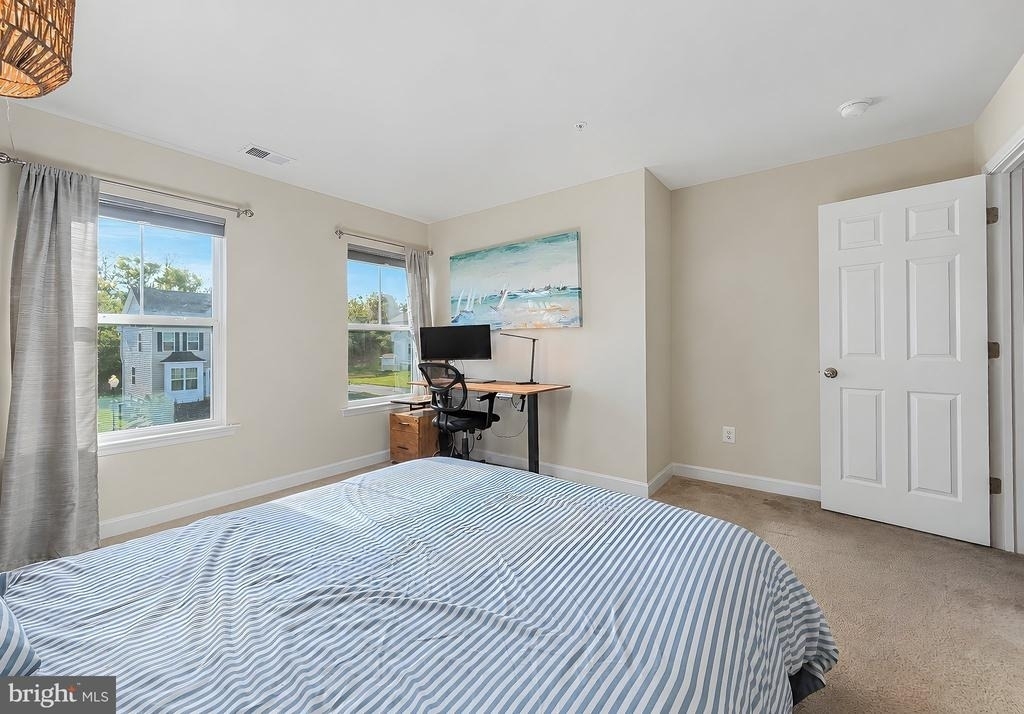 45242 Woodhaven Drive - Photo 20