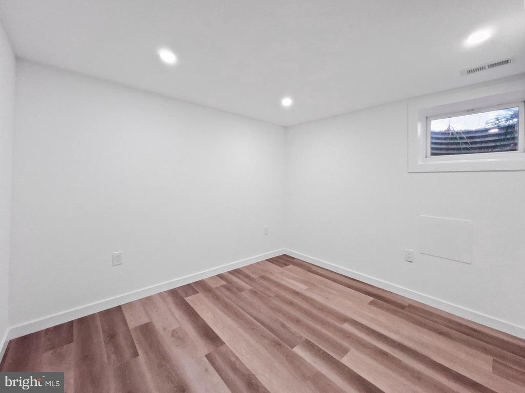 9214 Davidson Street - Photo 4