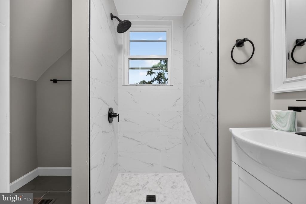 10904 Livingston Road - Photo 19