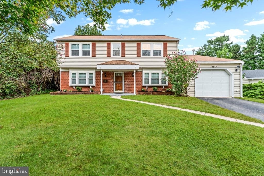 12913 Victoria Heights Drive - Photo 1