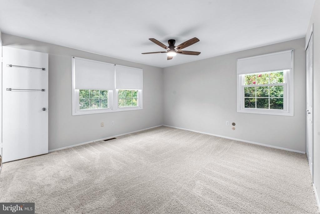12913 Victoria Heights Drive - Photo 32