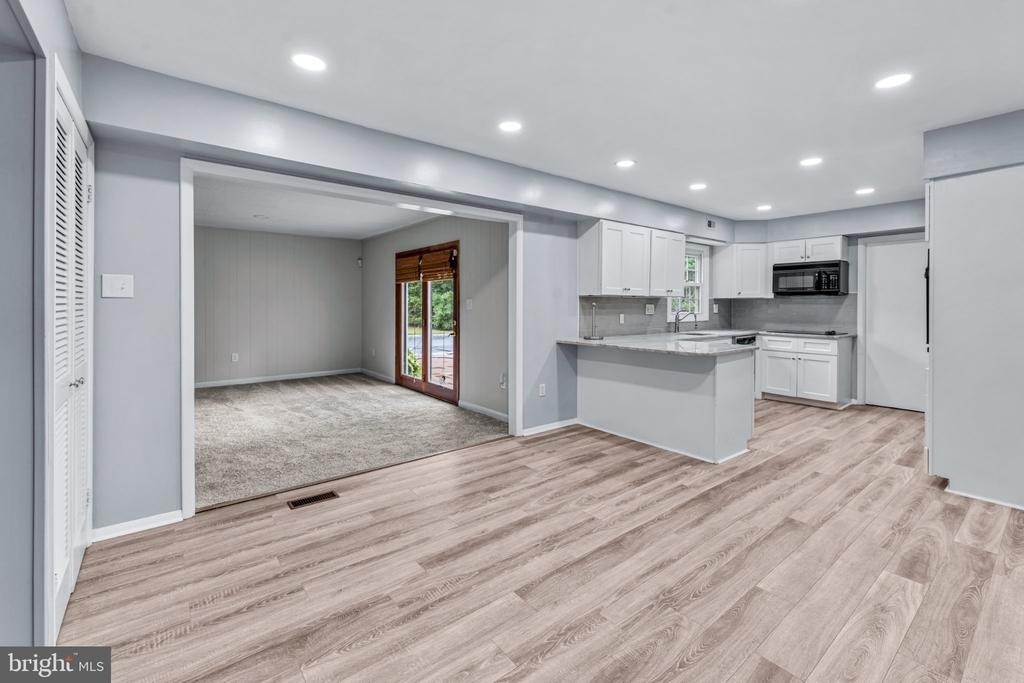 12913 Victoria Heights Drive - Photo 6