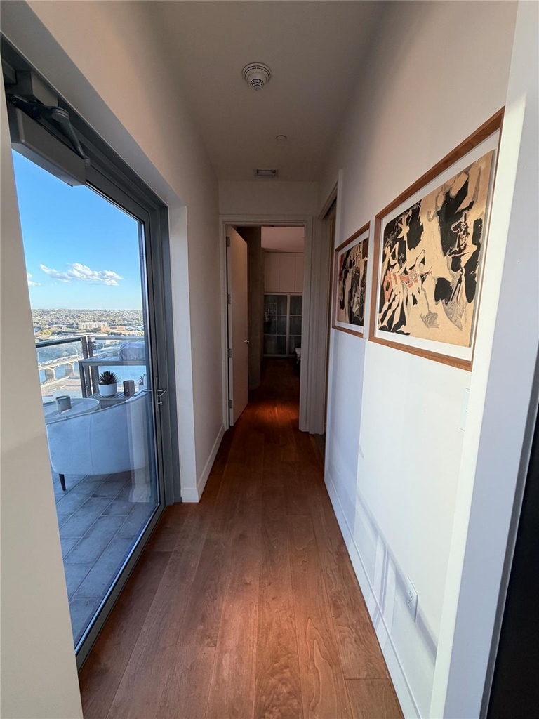 210 Lavaca St - Photo 11