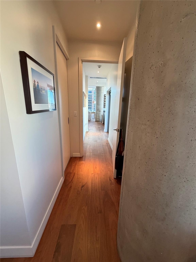 210 Lavaca St - Photo 12