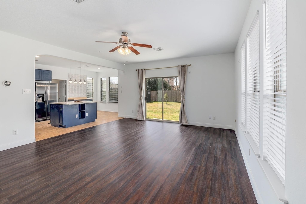 203 Ran Rd - Photo 6