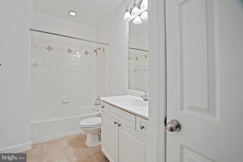 501 Hungerford Drive - Photo 21
