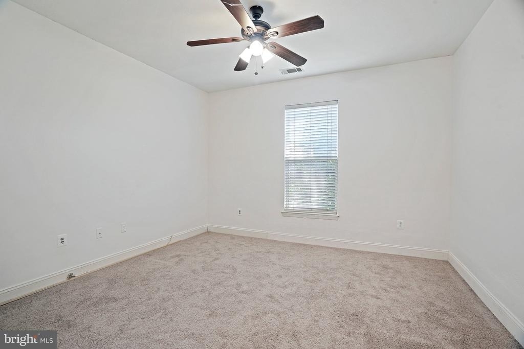 501 Hungerford Drive - Photo 23