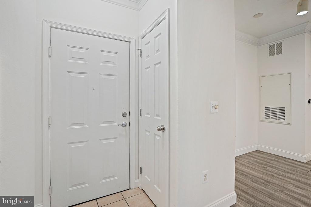 501 Hungerford Drive - Photo 6