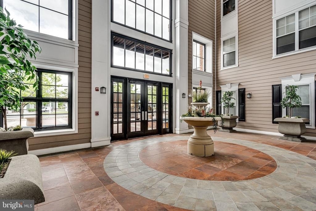 501 Hungerford Drive - Photo 5
