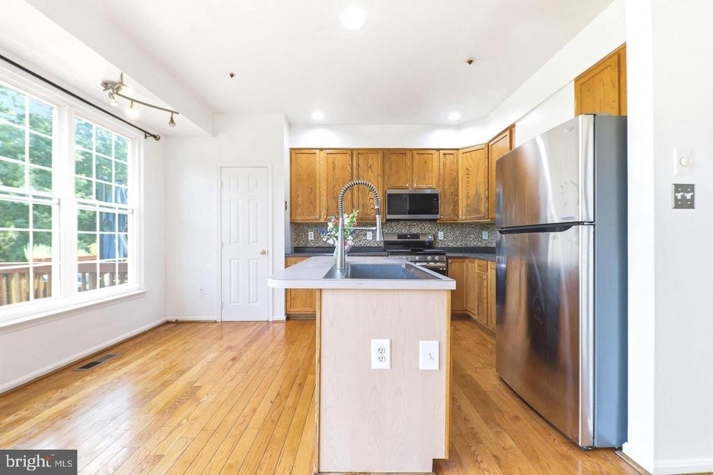 20207 Yankee Harbor Place - Photo 23