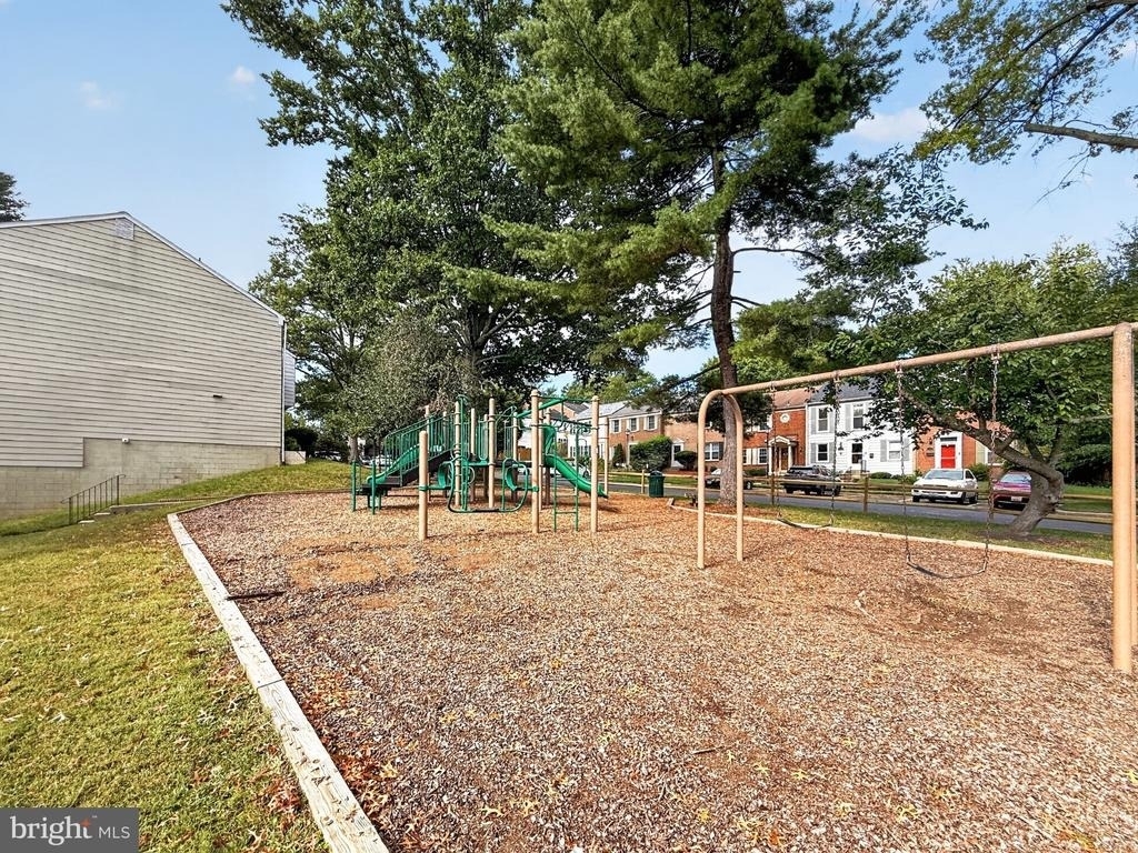 553 Monet Drive - Photo 24