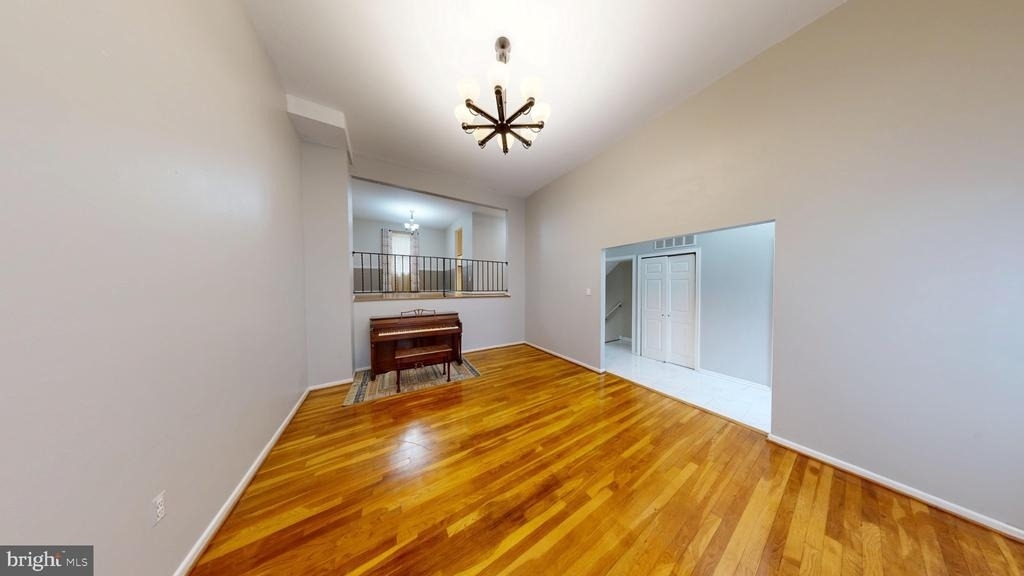 553 Monet Drive - Photo 1