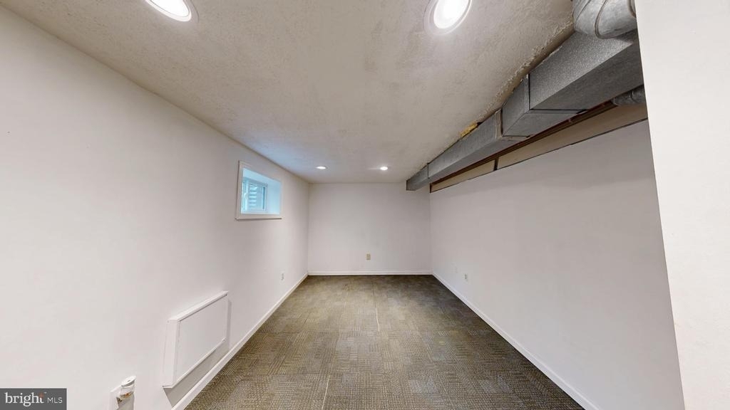 553 Monet Drive - Photo 19