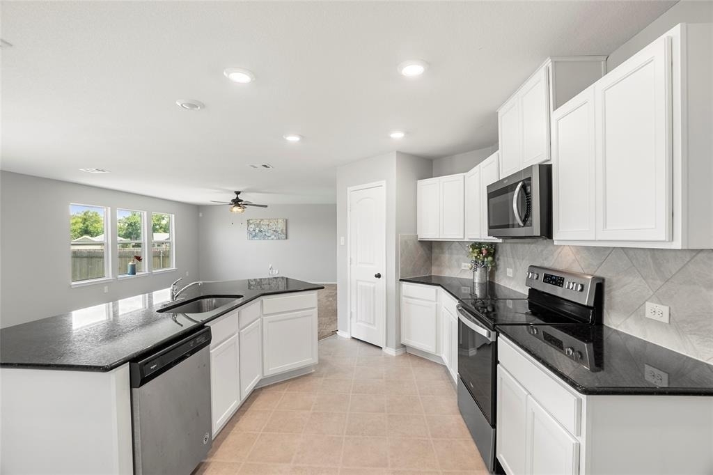117 W Point Way - Photo 2