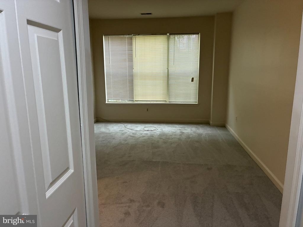 10832 Antigua Terrace - Photo 6