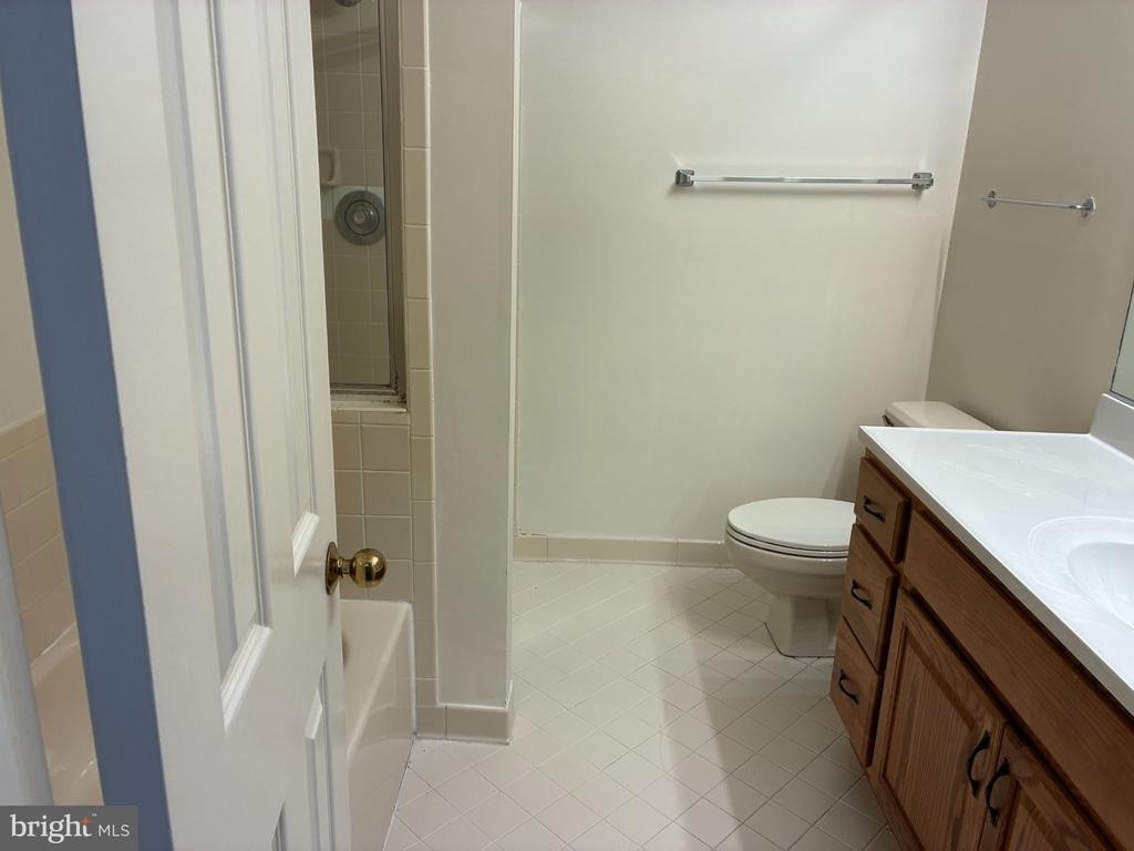 10832 Antigua Terrace - Photo 8