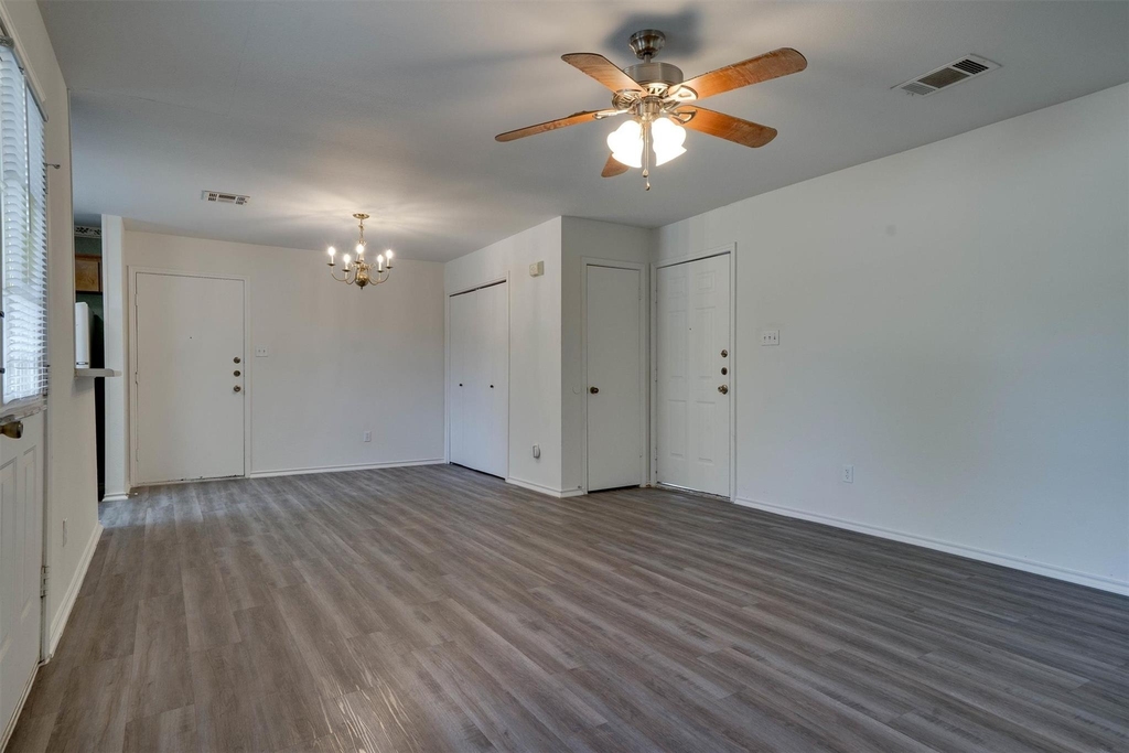 1720 Rawhide Loop - Photo 2