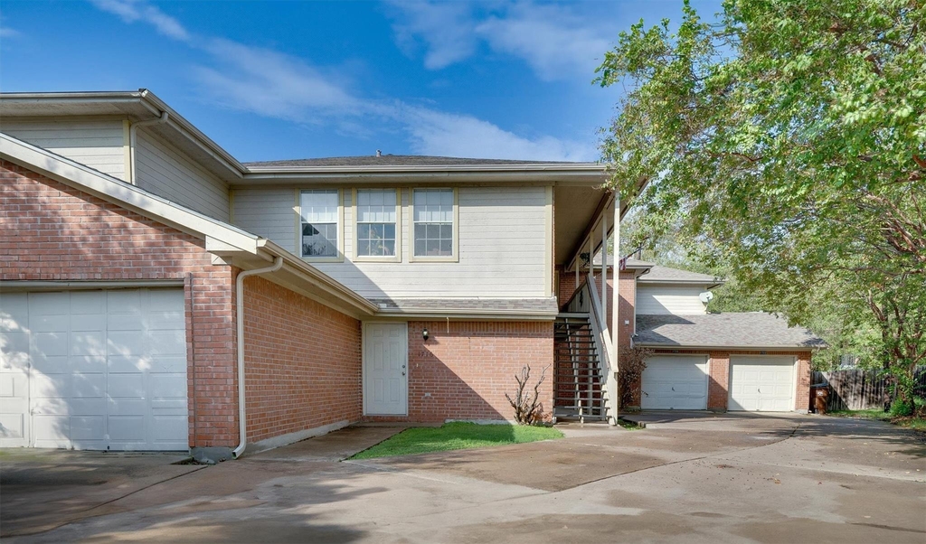 1720 Rawhide Loop - Photo 1