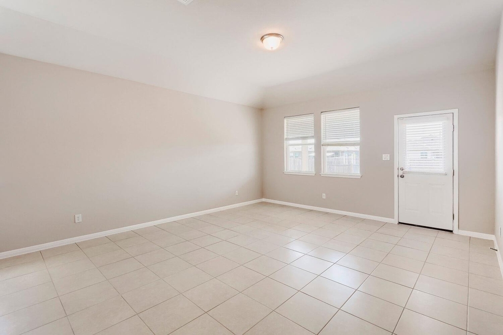 170 Silver Glen Dr - Photo 9