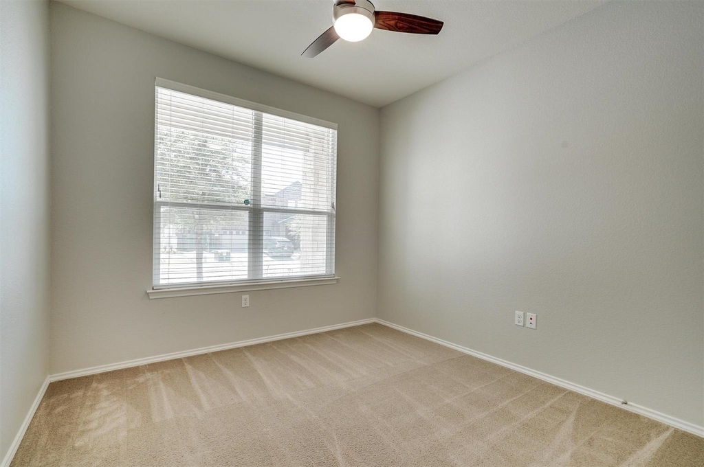 12716 Margit Dr - Photo 16