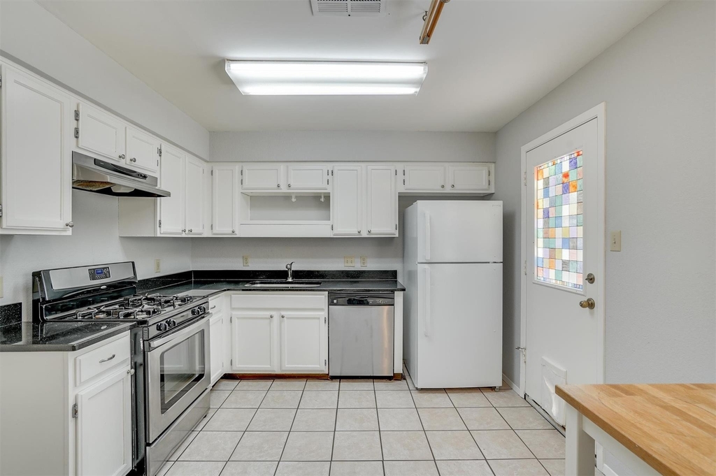 12716 Margit Dr - Photo 8