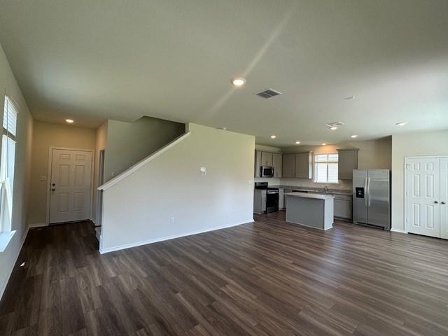 570 Papaya Dr - Photo 4