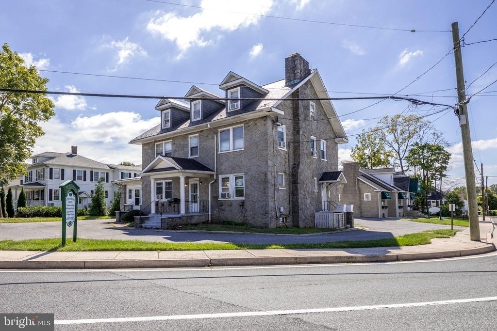 502 South Main Street - Photo 18