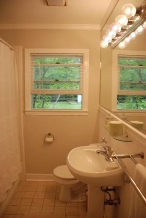 206 Nelray Blvd - Photo 1