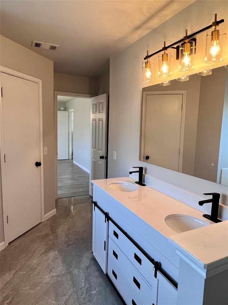 811 Sheraton Ave - Photo 10