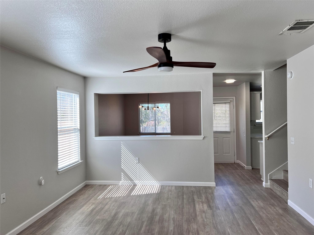 811 Sheraton Ave - Photo 2