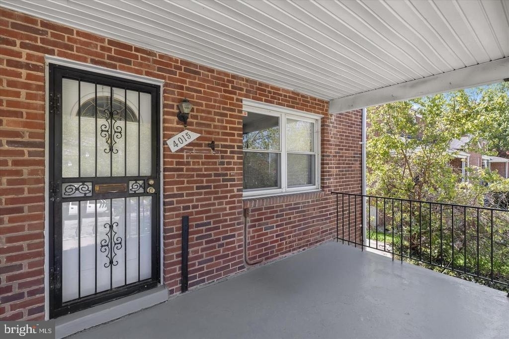 4015 Duvall Avenue - Photo 0