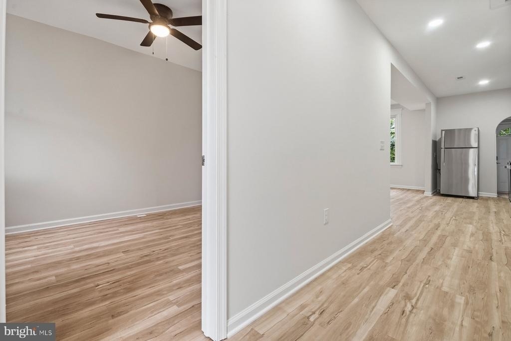 4953 Edgemere Avenue - Photo 4