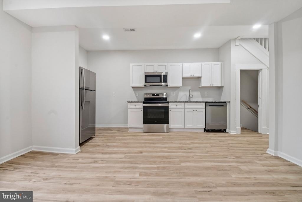 4953 Edgemere Avenue - Photo 9