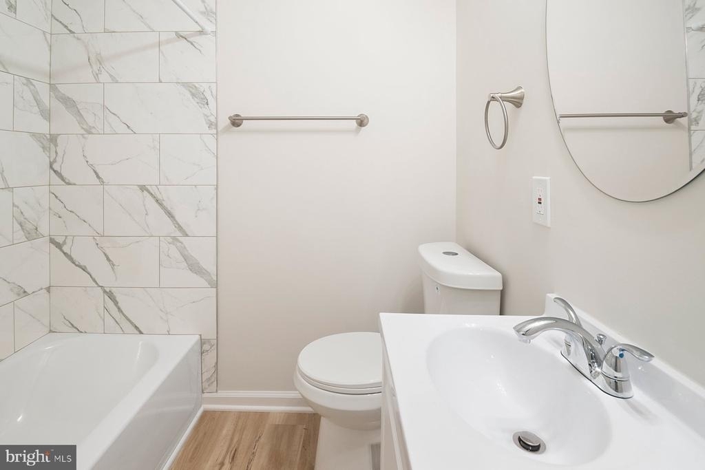 4953 Edgemere Avenue - Photo 20