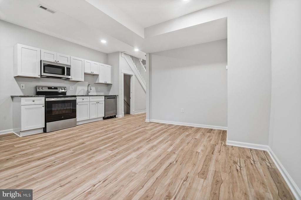 4953 Edgemere Avenue - Photo 10