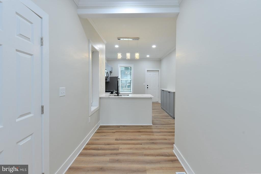 420 E 28th Street - Photo 6