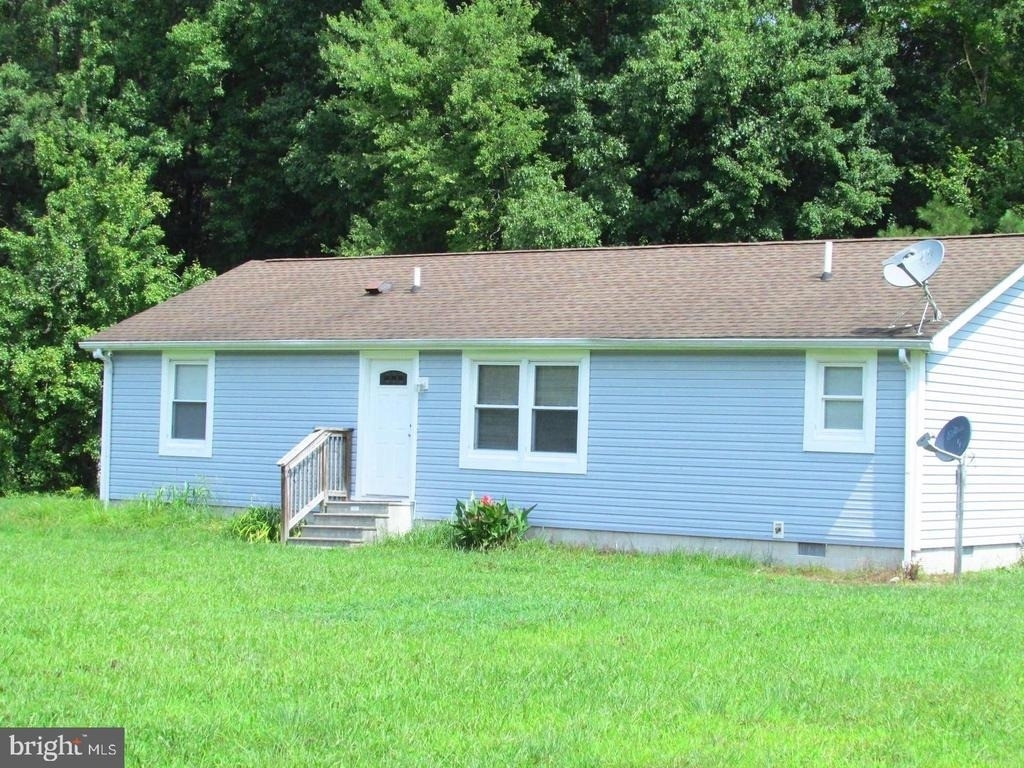 17555 Davis Road - Photo 1