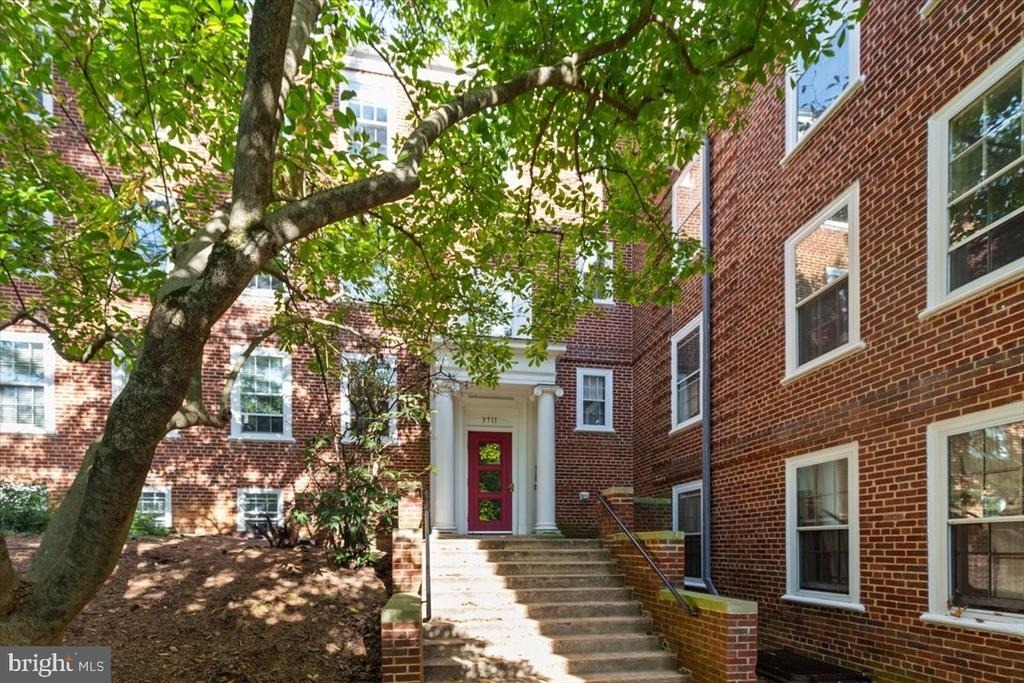 3711 39th Street Nw - Photo 0