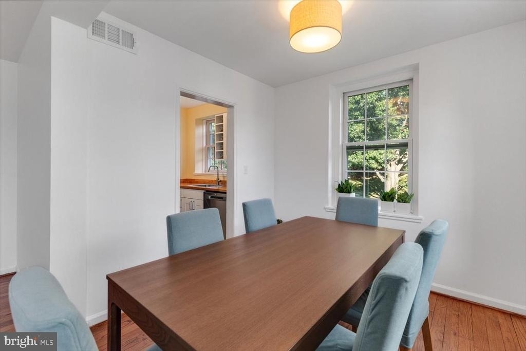 3711 39th Street Nw - Photo 1