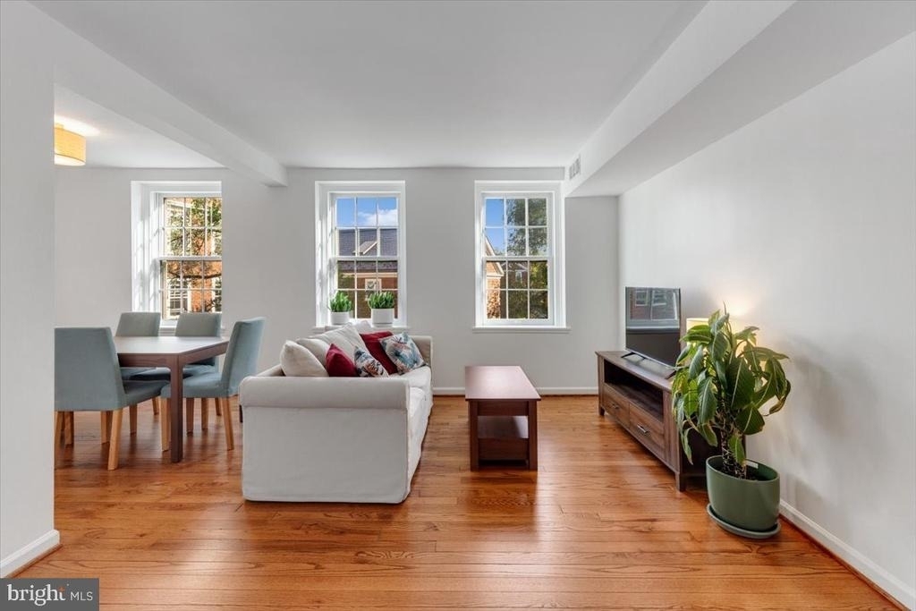 3711 39th Street Nw - Photo 4
