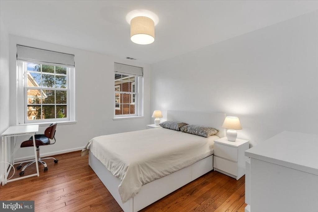 3711 39th Street Nw - Photo 11